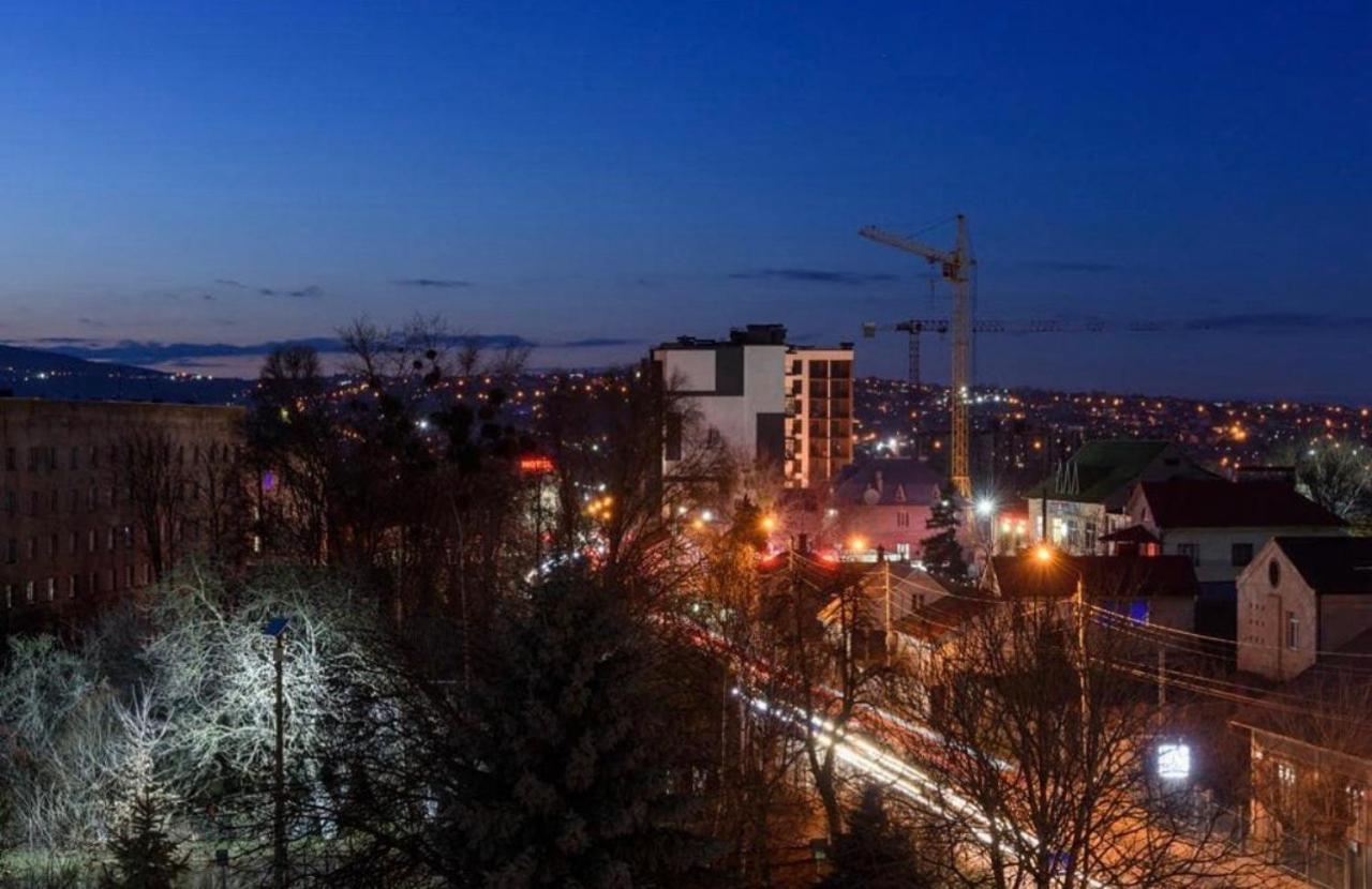Затишна Красива Квартира-Студія В Новобудові З Балконом Chernivtsi Εξωτερικό φωτογραφία