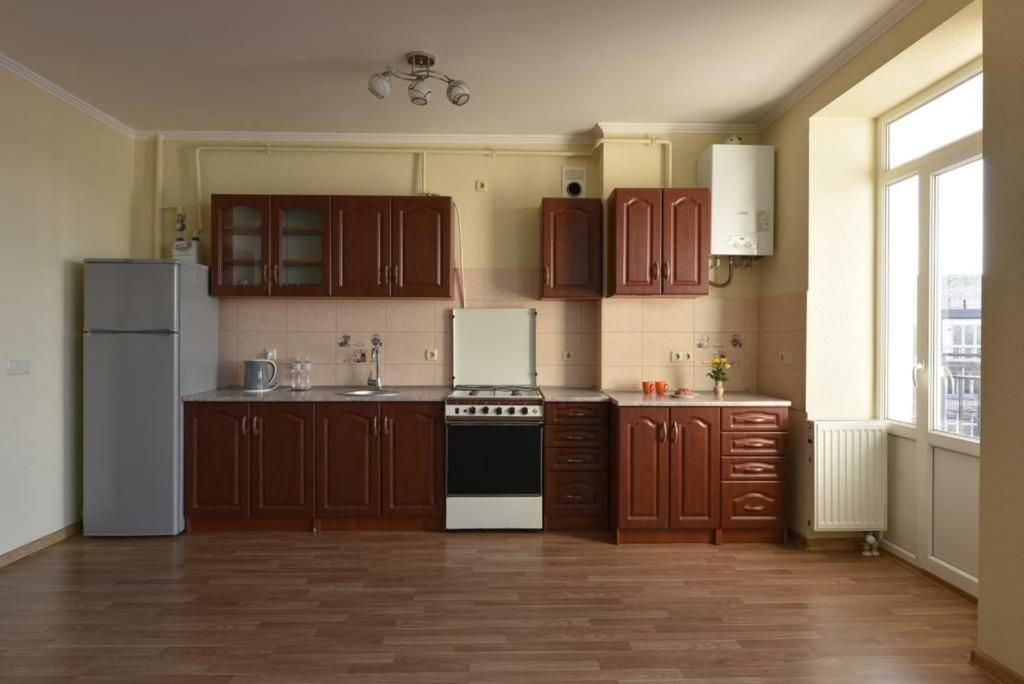 Затишна Красива Квартира-Студія В Новобудові З Балконом Chernivtsi Εξωτερικό φωτογραφία